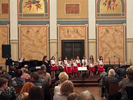 8af9b004-c384-4237-9a2e-5081e70e82f2.jfif